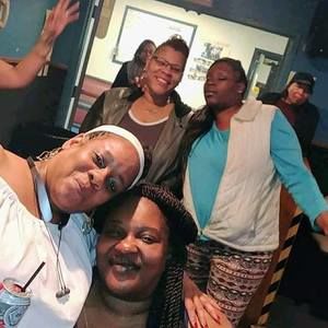 Meet your Posher, Joy